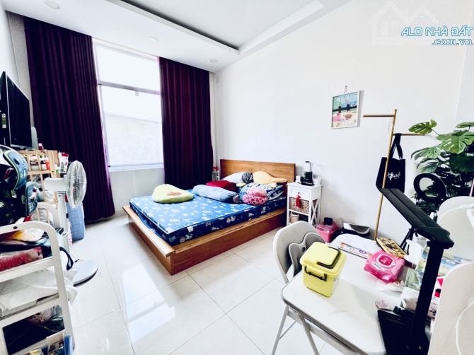 Bán nhà 3 tầng, 85m2, Phạm Văn Bạch, P15, Tân Bình, SHR,nhỉnh 8 tỷ - 3