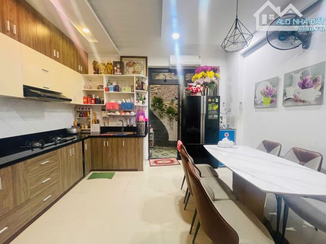 🏡 BÁN NHÀ 1 TRỆT 2 LẦU ĐẸP – FULL NỘI THẤT – GẦN CHỢ PHI TRƯỜNG PHƯỜNG 9 – GIÁ CHỈ 6.2 TỶ - 3