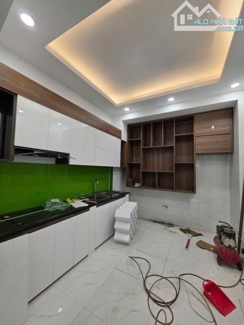 SIÊU PHẨM BÁT KHỐI LONG BIÊN 37m nhà mới tinh ôtô vào nhà nhỉnh 5 tỷ - 3