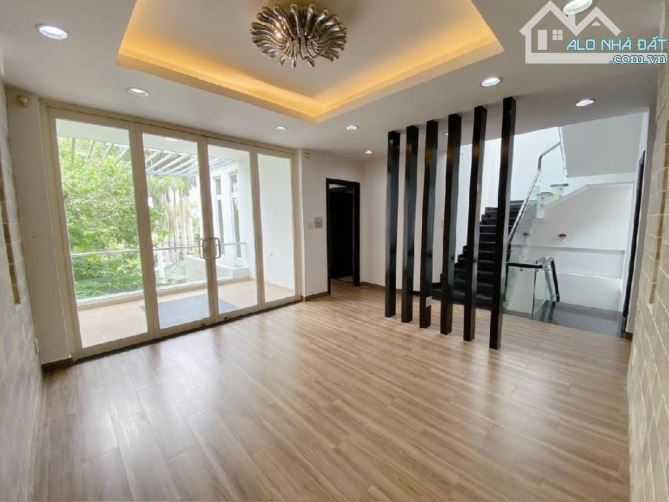 ĐỊNH CƯ CANADA CẦN BÁN GẤP BIỆT THỰ 3 TẦNG 9x20 NGAY CẠNH TẠ QUANG BỬU 💸 CHỈ 16T.. - 3