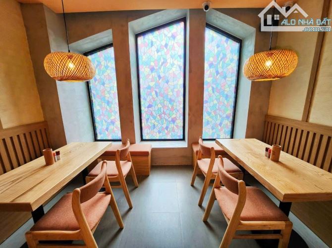 VỊ TRÍ VÀNG - NHÀ MẶT TIỀN TÔN THẤT THIỆP, QUẬN 1 - NGAY SÀI GÒN CENTER - 3