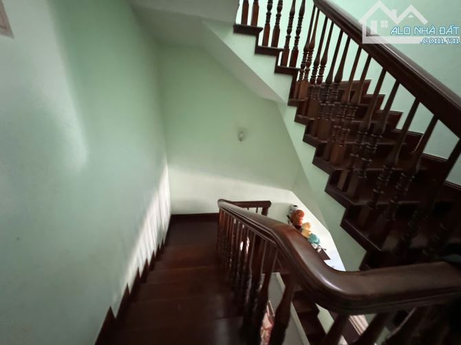 Bán biệt thự 19 Hưng Thái 1, Phú Mỹ Hưng Quận 7, DT 126m, trệt 2 lầu, giá 31 tỷ TL - 3
