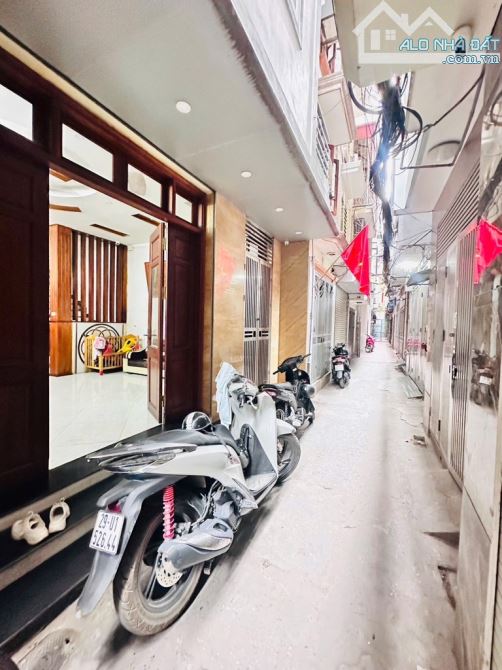 🏡Nhà dân xây ngõ 68 Cầu Giấy ( ngõ quận uỷ ) 50m2 mặt tiền 5 mét nhỉnh 11 tỷ - TT CẦU GIẤ - 3