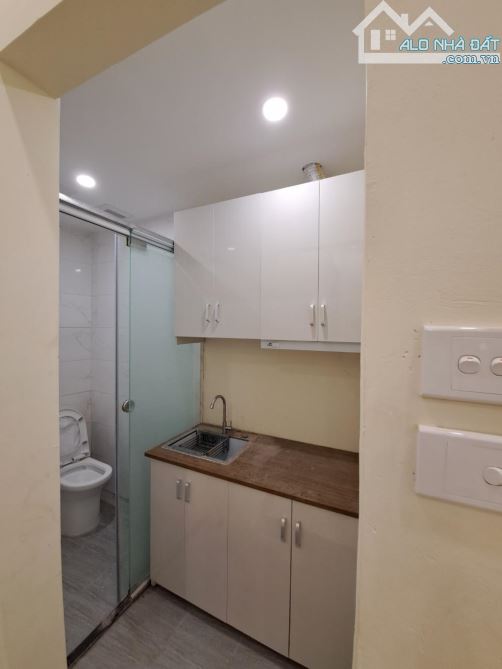 Bán nhà dòng tiền mặt phố Lê Thanh Nghị, 50m, 5 tầng, 10 phòng, sát Kinh tế, giá 13.7 tỷ - 3