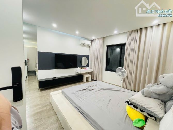 Bán nhà Tây Mỗ- sát Vin 32 m2 -giá 5,05 tỷ - 3