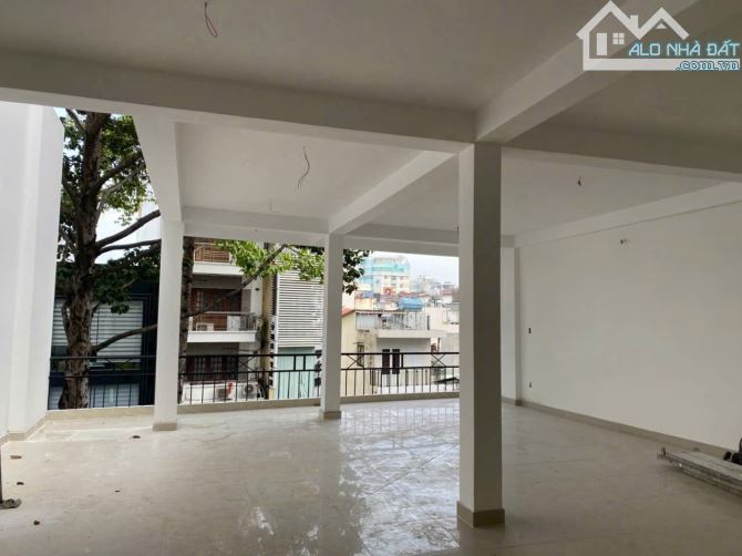 Cho thuê Nhà Mặt tiền 225 Trần Quang Khải, Quận 1 - DT 8x14m, 5 tầng Giá 7.800$ TL - 3