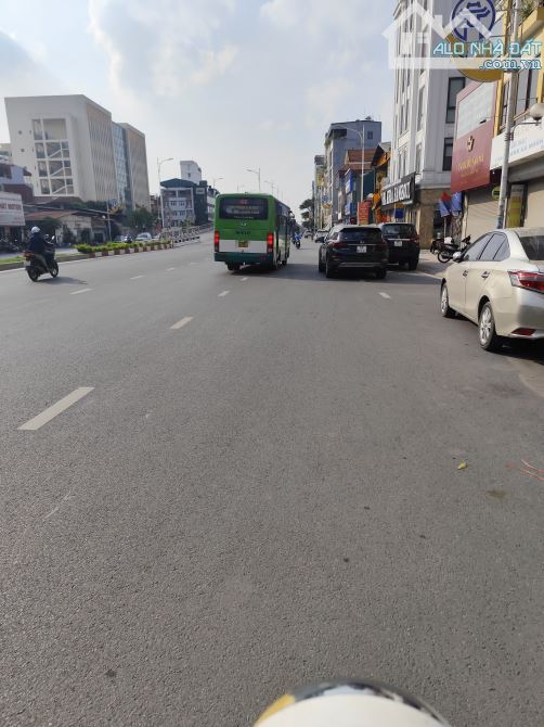 Bán gấp nhà phố Hoàng Như Tiếp  25m2 mt3.5 nhà 5 tầng lô góc giá 6.45 tỷ - 3