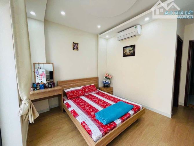 Đi định cư nên cần Bán nhà MT ngay ngã 3 Huỳnh Văn Bánh và Lê Quý Đôn 1T4L khu kinh doanh - 3