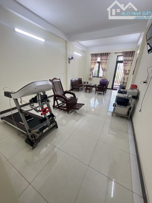 BÁN NHÀ 4 TẦNG MẶT TIỀN ĐƯỜNG TRẦN THỊ NĂM QUẬN 12 - GẦN 100M2 (4x24), GẦN BỆNH VIỆN QUẬN - 3