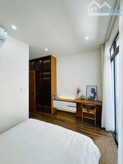 Hàng hiếm - HXH 6m K300 - DT: 68m2, 3 tầng (có HĐ thuê 24 triệu/tháng) - giá rẻ: 11.5 tỷ T - 3