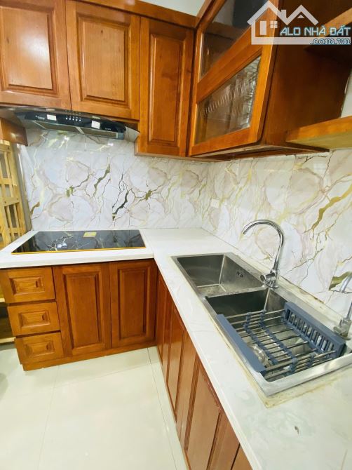 BÁN CĂN NHÀ NGAY TRUNG TÂM ĐÔNG ĐA 4.35 TỶ-OTO ĐỖ CỔNG-NHÀ ĐẸP Ở LUÔN - 3