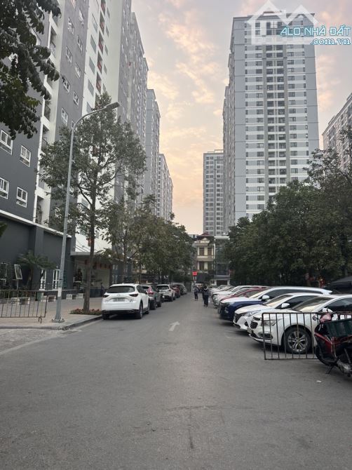 BÁN ĐẤT MINH KHAI - HÀNG XÓM TIMES CITY - LÔ GÓC - Ô TÔ VÀO NHÀ - GIÁ ĐẦU TƯ - 3