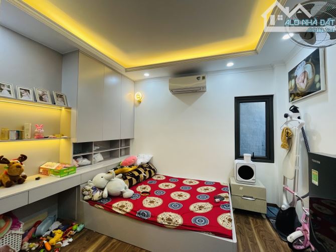 Bán Nhà Cổ Nhuế - Trần Cung - Dân Xây - Lô Góc - Vài Bước Mặt Phố - 55m2 - 9Tỷ 5 - 3