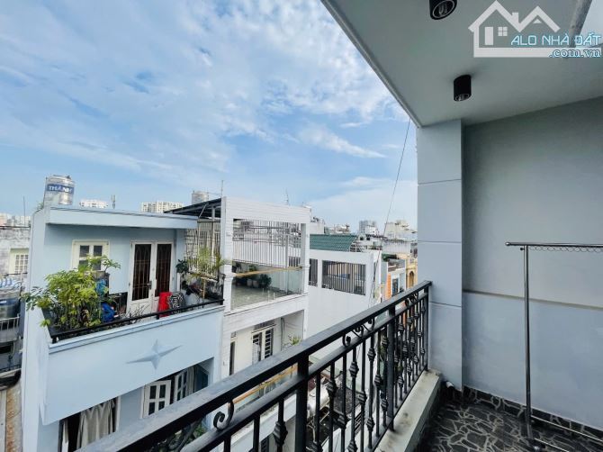 GIẢM SỐC 800 TRIỆU – CHỈ CÒN 8.5 TỶ – NHÀ HXH PHÚ NHUẬN – THÔNG XE TẢI – 6PN, 7WC - 3
