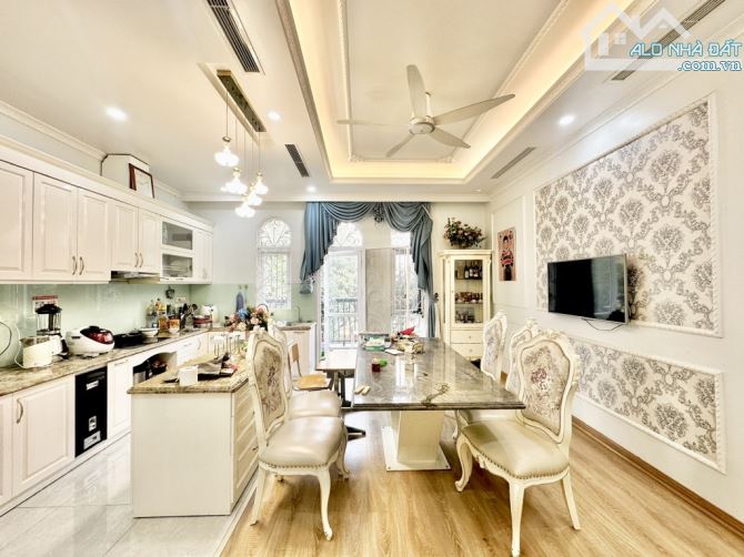 BÁN NHÀ HOÀNG QUỐC VIỆT- Ô TÔ TRÁNH- DIỆN TÍCH 100M2, MẶT TIỀN 10M, 4 TẦNG_ GIÁ 31 TỶ - 3