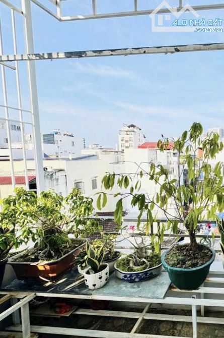 MẶT TIỀN KINH DOANH KHU BÀN CỜ ĐƯỜNG 10 MÉT CÓ VỈA HÈ RỘNG RÃI  XE HƠI ĐẬU TRƯỚC NHÀ NGÀY - 3