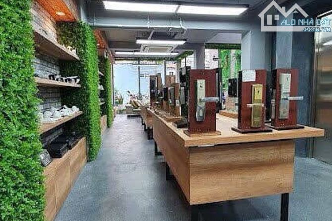 Bán gấp tòa nhà 5 tầng có hầm, Full nội thất, hẻm xe hơi tránh, sồ hồng riêng ! - 3