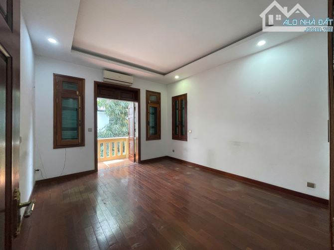 CHỈ 18 TỶ! HÀNG ĐỘC LẠC LONG QUÂN, TÂY HỒ-GẦN HỒ- Ở SƯỚNG - 3