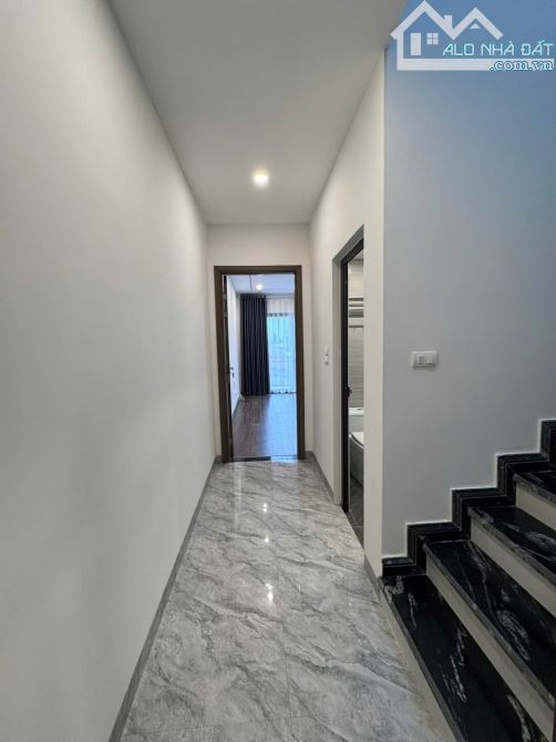 BÁN NHÀ MỚI XÂY – PHỐ VŨ XUÂN THIỀU, LONG BIÊN – 50M2 x 5 TẦNG – 6 PHÒNG NGỦ – CHỈ 8 TỶ - 3