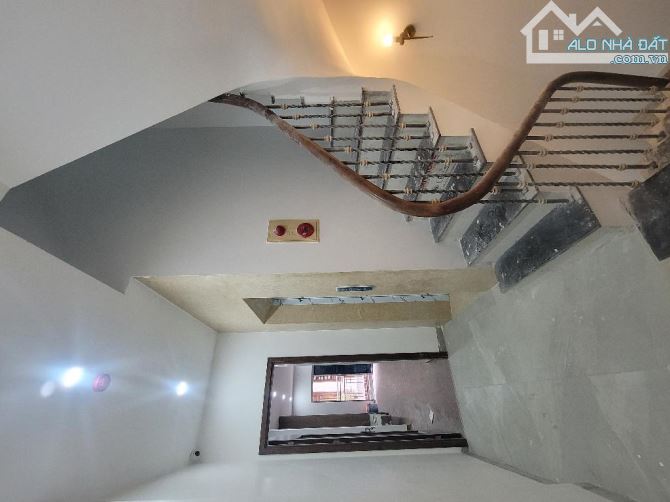 YÊN LÃNG - NHÀ ĐẸP 5 TẦNG THANG MÁY, NGÕ THÔNG, RẤT GẦN PHỐ, 56M2 GIÁ NHỈNH 15 TỶ - 3