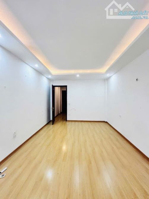NHÀ DÂN XÂY ĐẸP - MỸ ĐÌNH - 50M - 2 MẶT THOÁNG - NỞ HẬU  – DÒNG TIỀN ỔN ĐỊNH - GIÁ 9.9 TỶ - 3