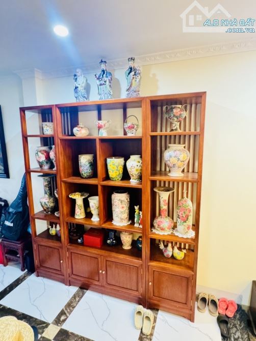 Bán Nhanh Nhà 6 Tầng Hồng Tiến - Dt Rộng - Tặng Chủ Full NT Gỗ Hiếm Gần 2 Tỷ - 3