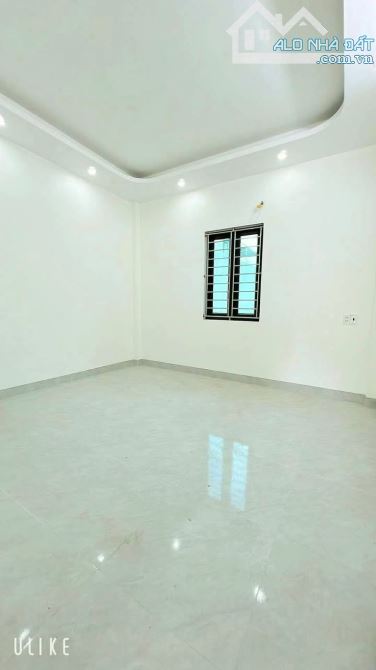 Nhà 3 tầng xây mới ngõ to đường Kênh ô tô đỗ cổng - 3