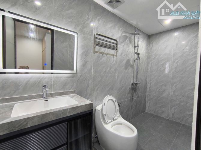 🌈TRUNG TÂM  NGỌC THUỴ - LONG BIÊN-  NHÀ MỚI 5 tầng x 48m2- CÁCH OTO 100m - GẦN CÔNG VIÊN, - 4