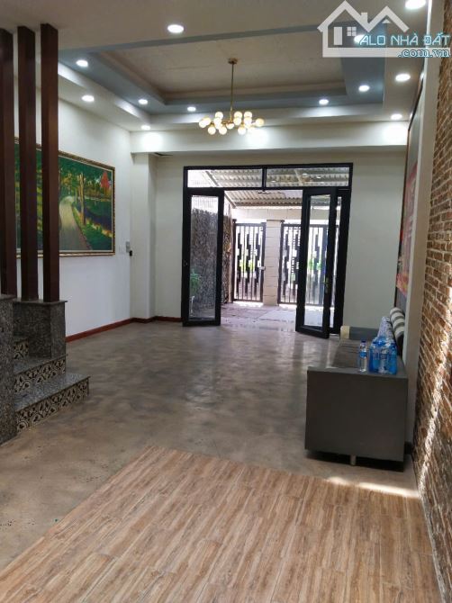 bán nhà HXH 105m2.Thới Hòa.Vĩnh Lộc A.Bình Chánh.3Tầng. 5x20 - 4