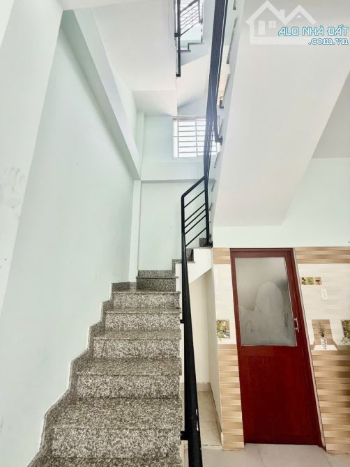NHÀ 3 TẦNG HẺM XE HƠI - SỔ NỞ HẬU TÀI LỘC Nguyễn Bỉnh Khiêm phườbg 1 Gò Vấp giá 6ti 45 Nhà - 4