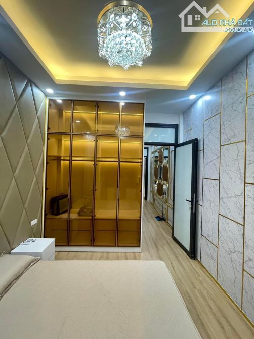 Bán nhà hiếm Phố Phú Diễn, 40m², 5 tầng, mặt tiền 4.5m, nhỉnh 6 tỷ - 4