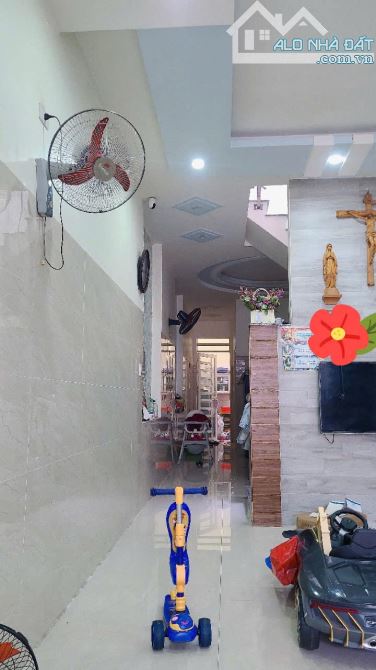 bán nhà 1 lầu 1trệt gân giáo xứ hoà bình giá 3ty300triệu - 4