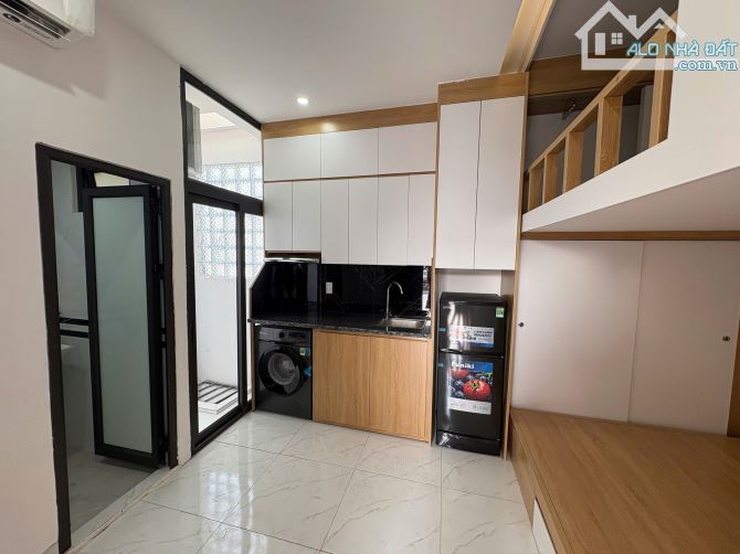 Cho Thuê CCMN 103 Pháo Đài Láng 30m2 Gác Xép + Giường Ban Công Cửa Sổ Giặt Riêng Thang Máy - 4