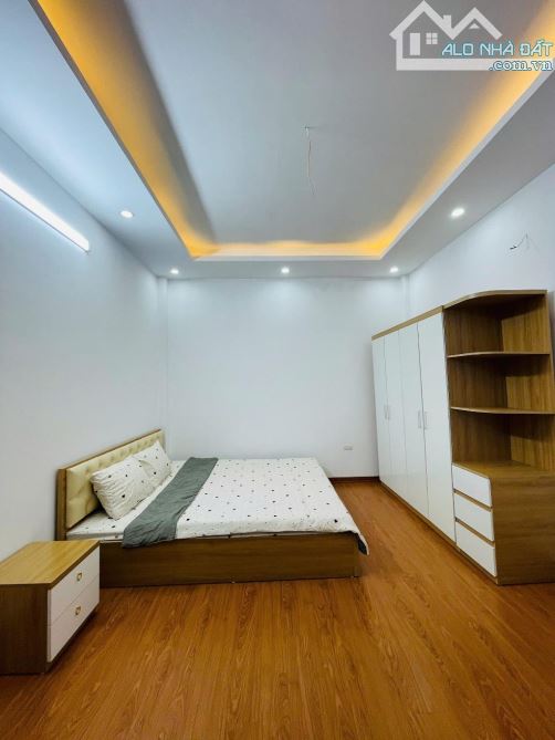 BÁN NHÀ PHỐ CHÙA VUA HAI BÀ TRƯNG -70 M2-6 T - 13,8 TỶ THANG MÁY KINH DOANH - 4
