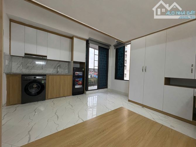 Cho Thuê CCMN 127 Cự Lộc Thanh Xuân 35m2 Gác Xép Giường Ban Công Cửa Sổ Thang Máy Ô Tô - 4