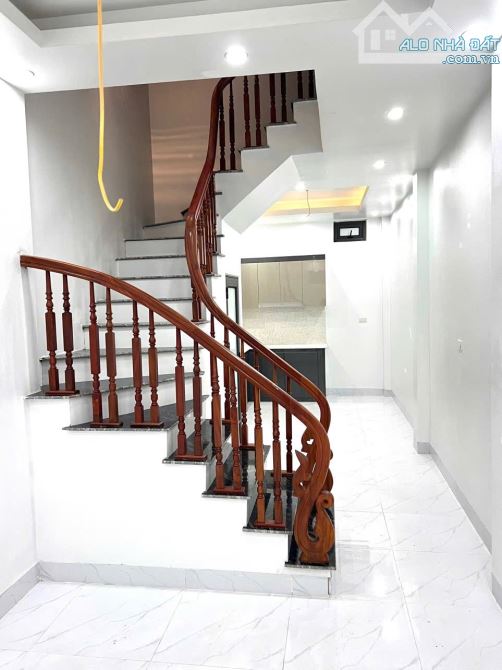 BÁN NHÀ 4 TẦNG KỲ BÁ TP THÁI BÌNH DT 40m 4 TẦNG GIÁ NHỈNH 2 TỈ - 4