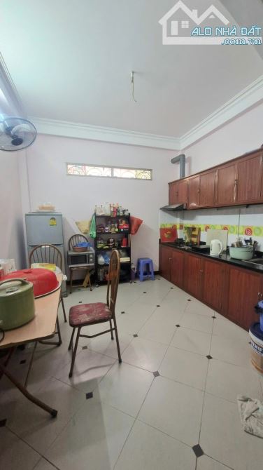 Bán Nhà Lạc Long Quân - Tây Hồ - Nhà Đẹp Giá Rẻ - 45Mx4 Tầng Nhỉnh 8 Tỷ - 4