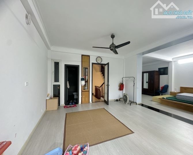 Bán nhà đẹp phố Lương Yên 53m2, mặt tiền 7m, cách phố 20m, ngõ thông, giá nhỉnh 12 tỷ - 4