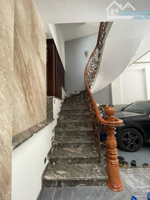 Bán biệt thự tại Cây Trâm, p 9, Gò Vấp, 7.3x20m, NH 8.2m, 154m2, 3 tầng HXH 6m, chỉ 16.6 t - 4