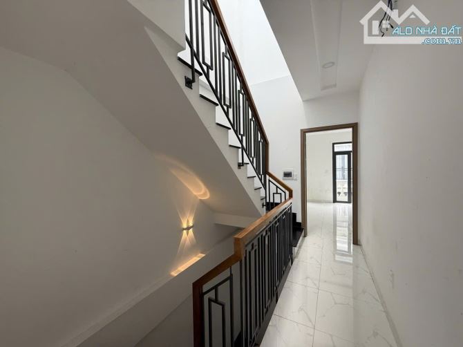 BÁN NHÀ HẺM XE HƠI THÔNG - NGUYỄN VĂN YẾN - TTH - TÂN PHÚ - 60M2 - 5TẦNG - 8tỷ8 TL - 4