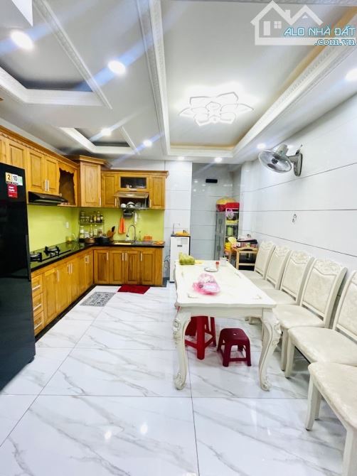BÁN NHÀ HẺM XE HƠI LÊ VĂN QUỚI 71M2 (4x18) NGAY NGÃ TƯ 4 XÃ NHỈNH 7TỶ TL - 4