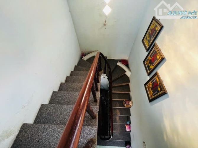 Bân nhà 200m2 Biệt thự 2 mặt tiền Dương Công Khi Tân Hiệp Hóc Môn - 4