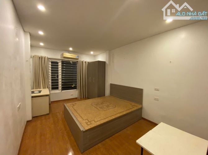 BÁN NHÀ PHỐ ÁI MỘ - P BỒ ĐỀ LONG BIÊN - Ô TÔ QUA NHÀ - Ở NGAY - 33M - 6.7 TỶ (TL) - 4