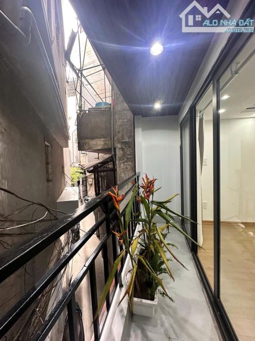 SIÊU PHẨM PHÂN KHÚC 5 TỶ 4 TẦNG ĐẸP LONG LANH SỔ ĐẸP NỞ HẬU - 4