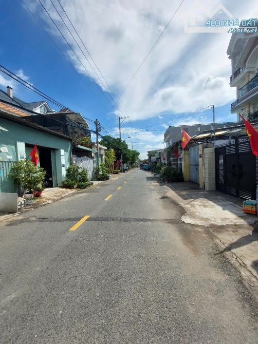 Bán nhà MT Hiệp Thành 44, P. Hiệp Thành, DT 5,15x25m, nhà cấp 4 giá 6,5 tỷ TL : - 4