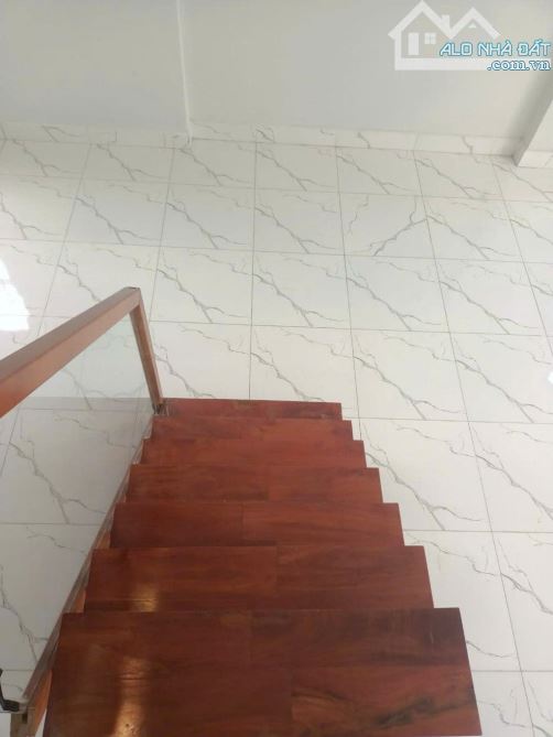 lê van quới xe hơi đổ cửa 111,6 (5x20) 3 tầng chỉ có 5,69 ty - 4