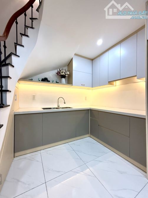 Bán Nhà Thượng Cát - Châu Đài - Xách Vali Về Ở Ngay - Tiềm Năng - 34m2 - 5 Tầng - 4.75 Tỷ - 4