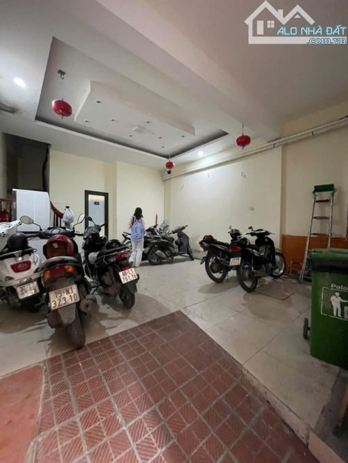 Bán nhà dòng tiền mặt phố Lê Thanh Nghị, 50m, 5 tầng, 10 phòng, sát Kinh tế, giá 13.7 tỷ - 4