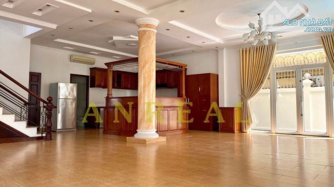 Biệt Thự Căn Góc Nguyễn Văn Hưởng 350m2 Có Hồ Bơi Sân Vườn - 4