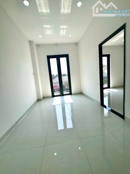 BÁN NHÀ MÁI THÁI SÂN ĐẬU Ô TÔ 7 CHỖ-LIỀN KỀ GÓI 6 MỸ GIA-VĨNH THÁI-NHA TRANG - 4